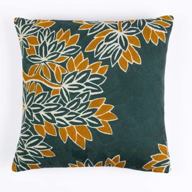 Coussin brodé Joséphine