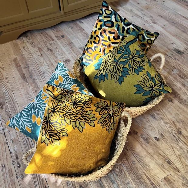 Coussin brodé Victoria